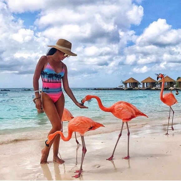 GORGEOUS NWT ZARA Hawaiian Print Swimsuit - Picture 7 of 7